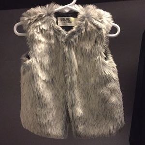 Beautiful Faux Fur Vest Size 2T-3T
